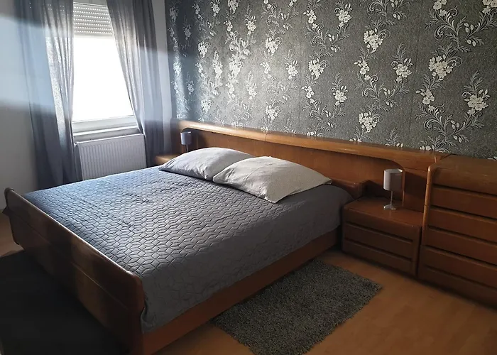 Apart-hotel Gaestewohnung 3*